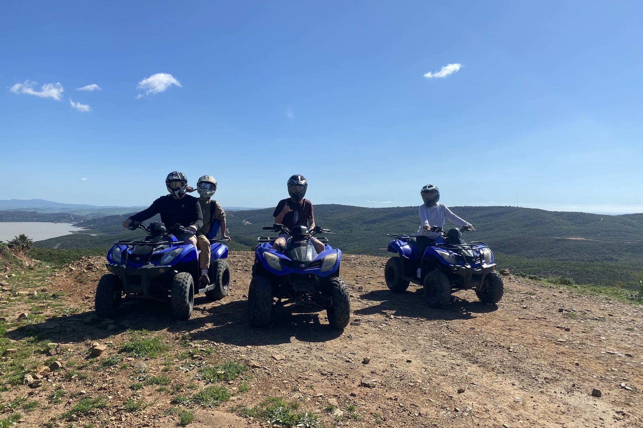Pause panoramique en groupe